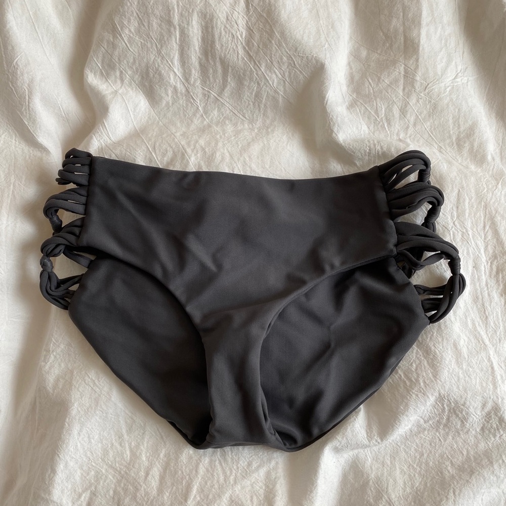 MIKOH bikini bottom XS NWOT